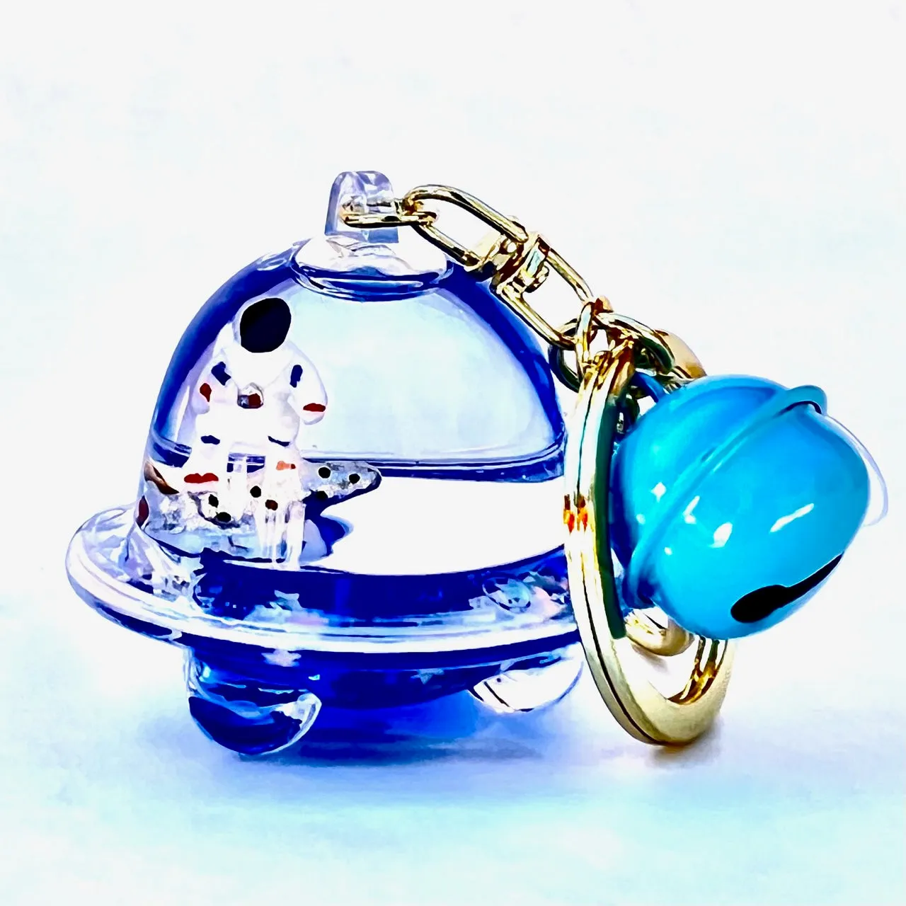 12102 ASTRONAUT UFO FLOATY KEY CHARM-12