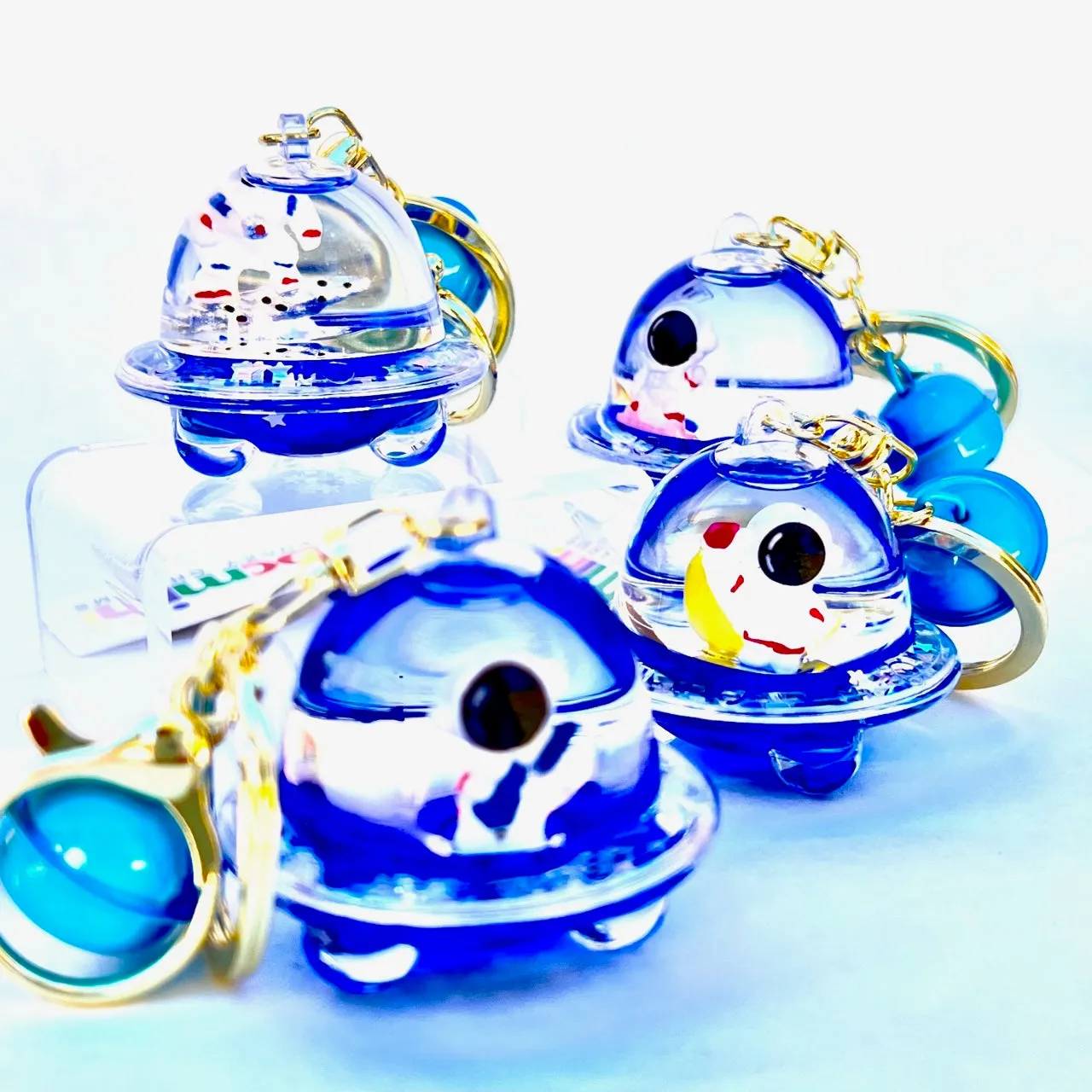 12102 ASTRONAUT UFO FLOATY KEY CHARM-12