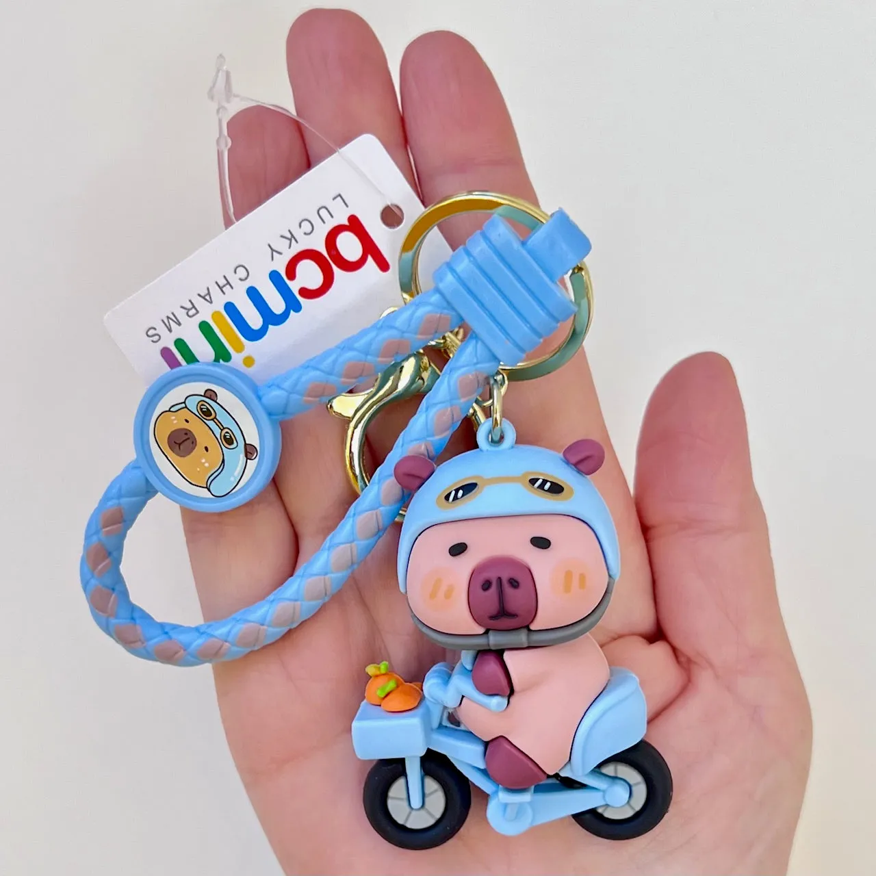 12183 CAPYBARA SCOOTER KEY CHARM-12