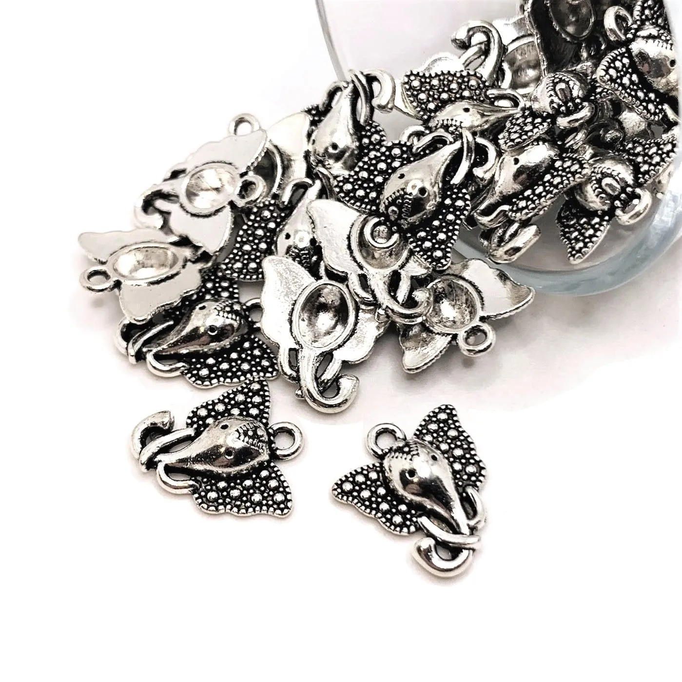 4, 20 or 50 Pieces: Antique Silver Tibetan Elephant Head Charms
