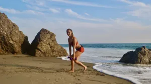 Alice's  Full body Workouts under 15 min | 10 Videos