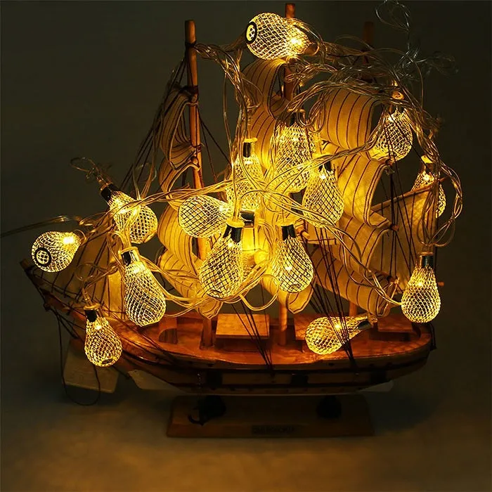 Metal Bulb LED Light 16 Lamps - H02550