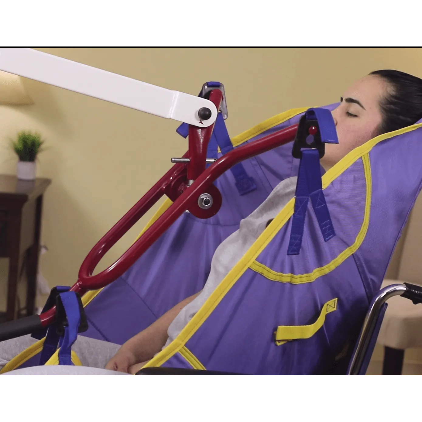 Proactive Medical Clip Sling with Padded Leg & Head Support
